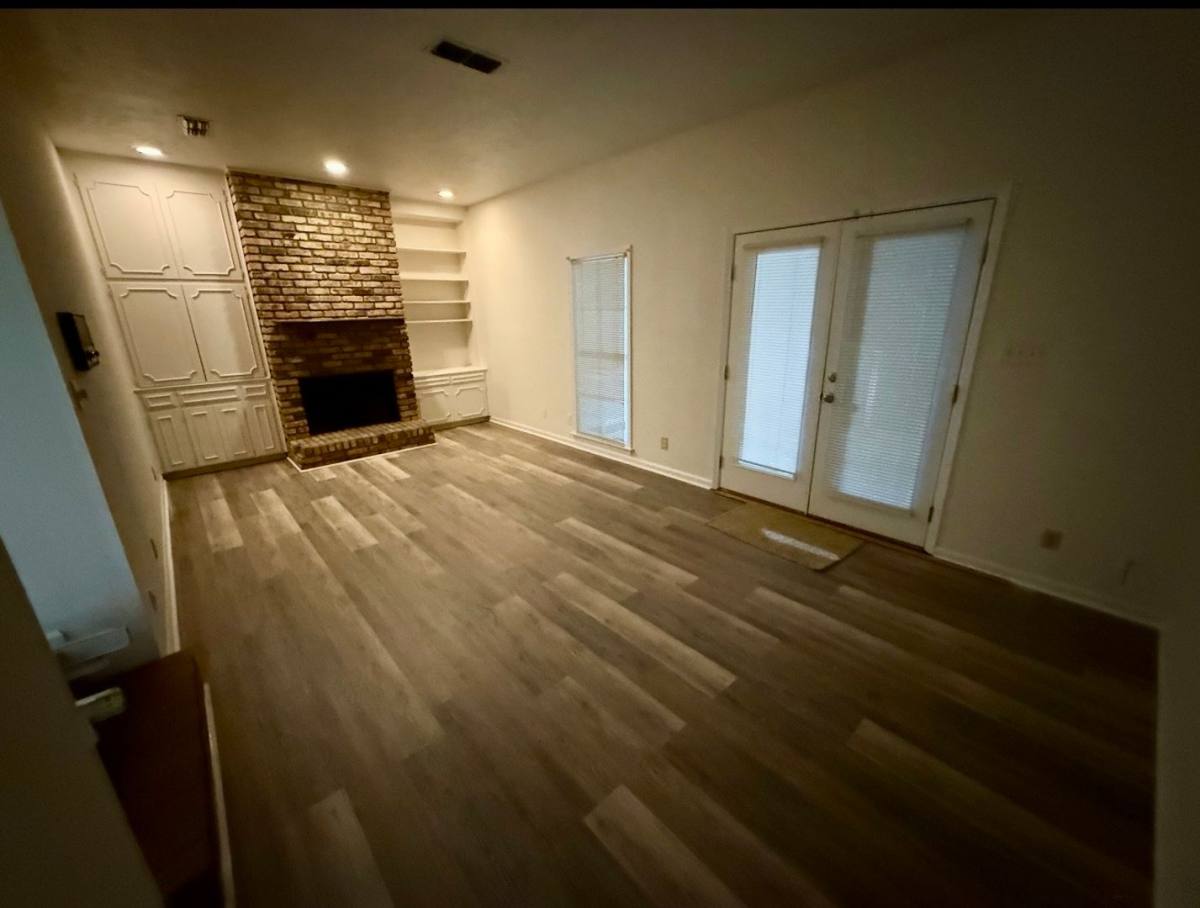 Townhouse for rent at 2066 Rexford Rd, Montgomery, AL 36116