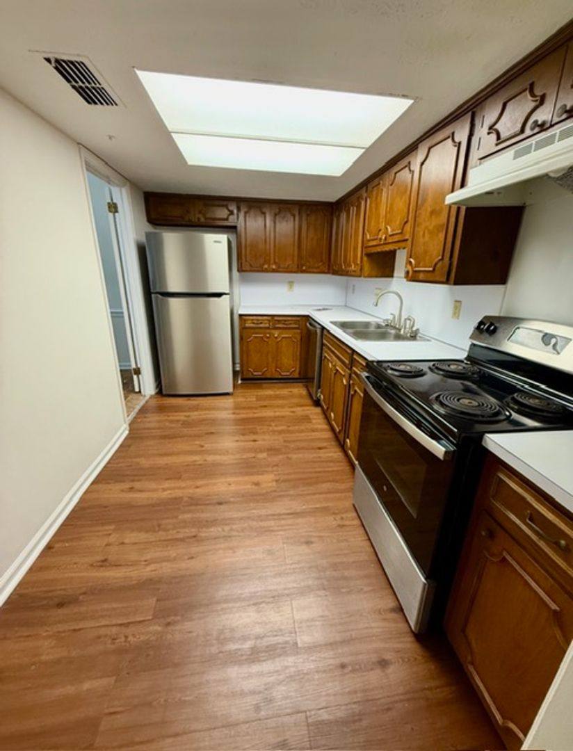 Townhouse for rent at 2066 Rexford Rd, Montgomery, AL 36116