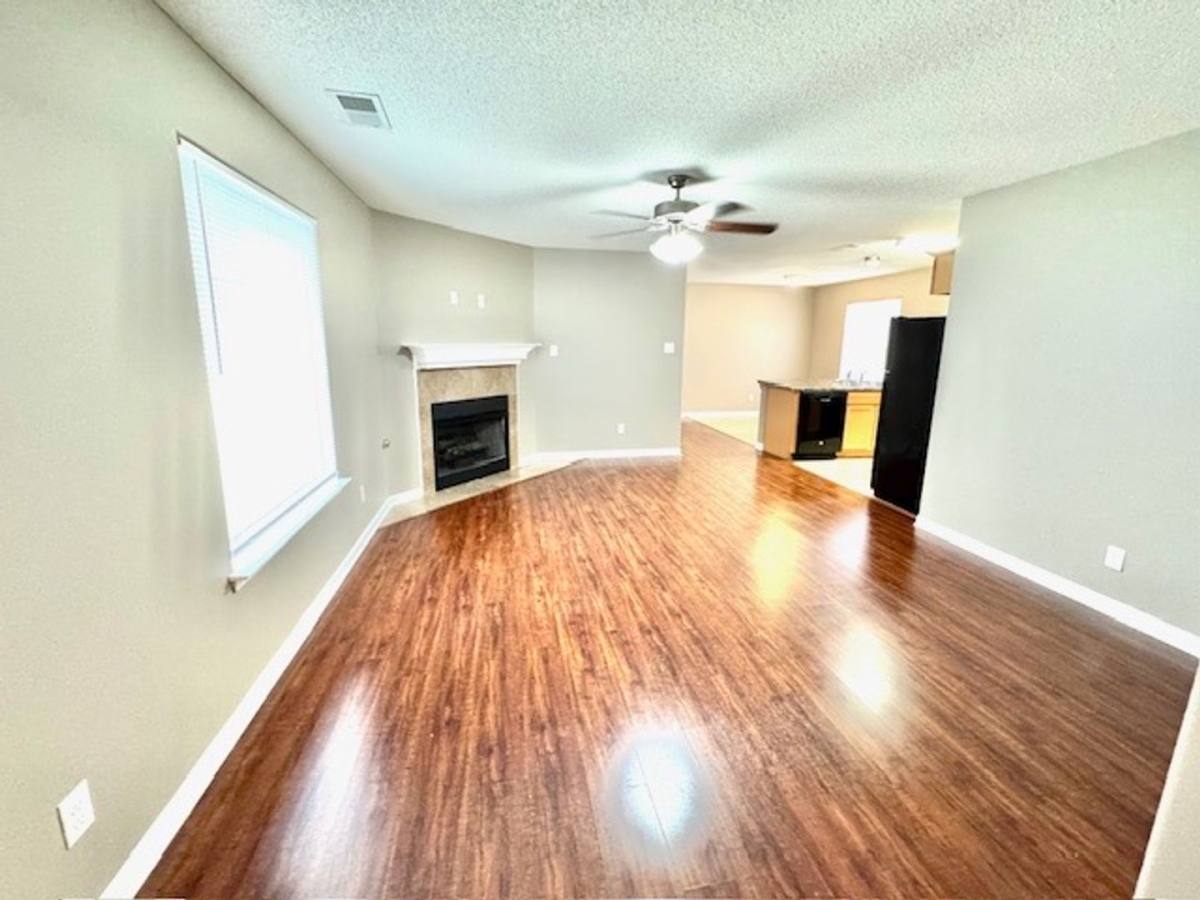 Apartment for rent at 7902 N Rushmeade Circle, Memphis, TN 38125
