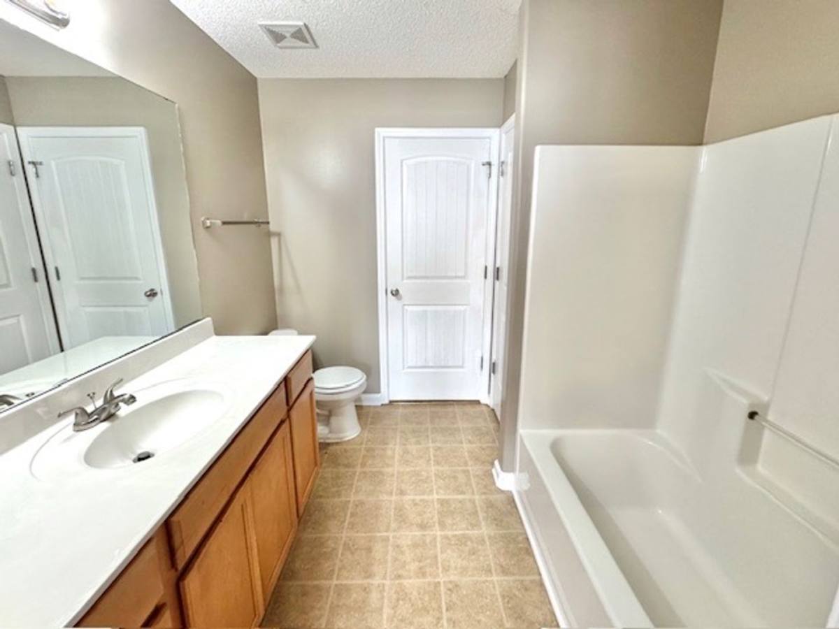 Apartment for rent at 7902 N Rushmeade Circle, Memphis, TN 38125