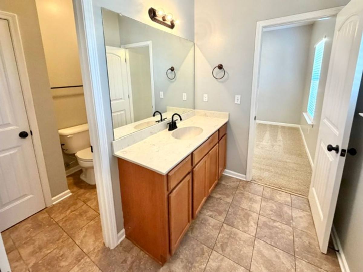 Apartment for rent at 5311 Ridge Laurel Terrace, Memphis, TN 38125