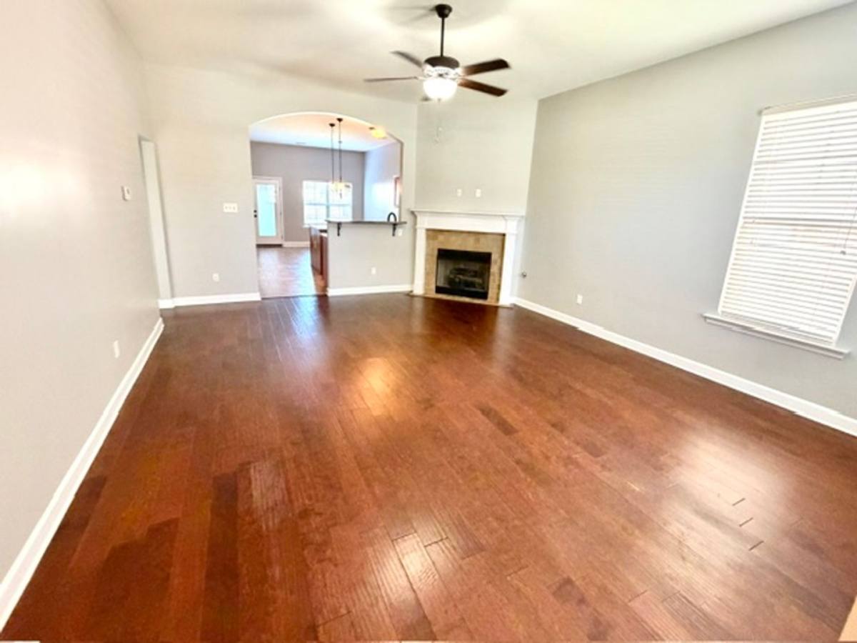 Apartment for rent at 5311 Ridge Laurel Terrace, Memphis, TN 38125