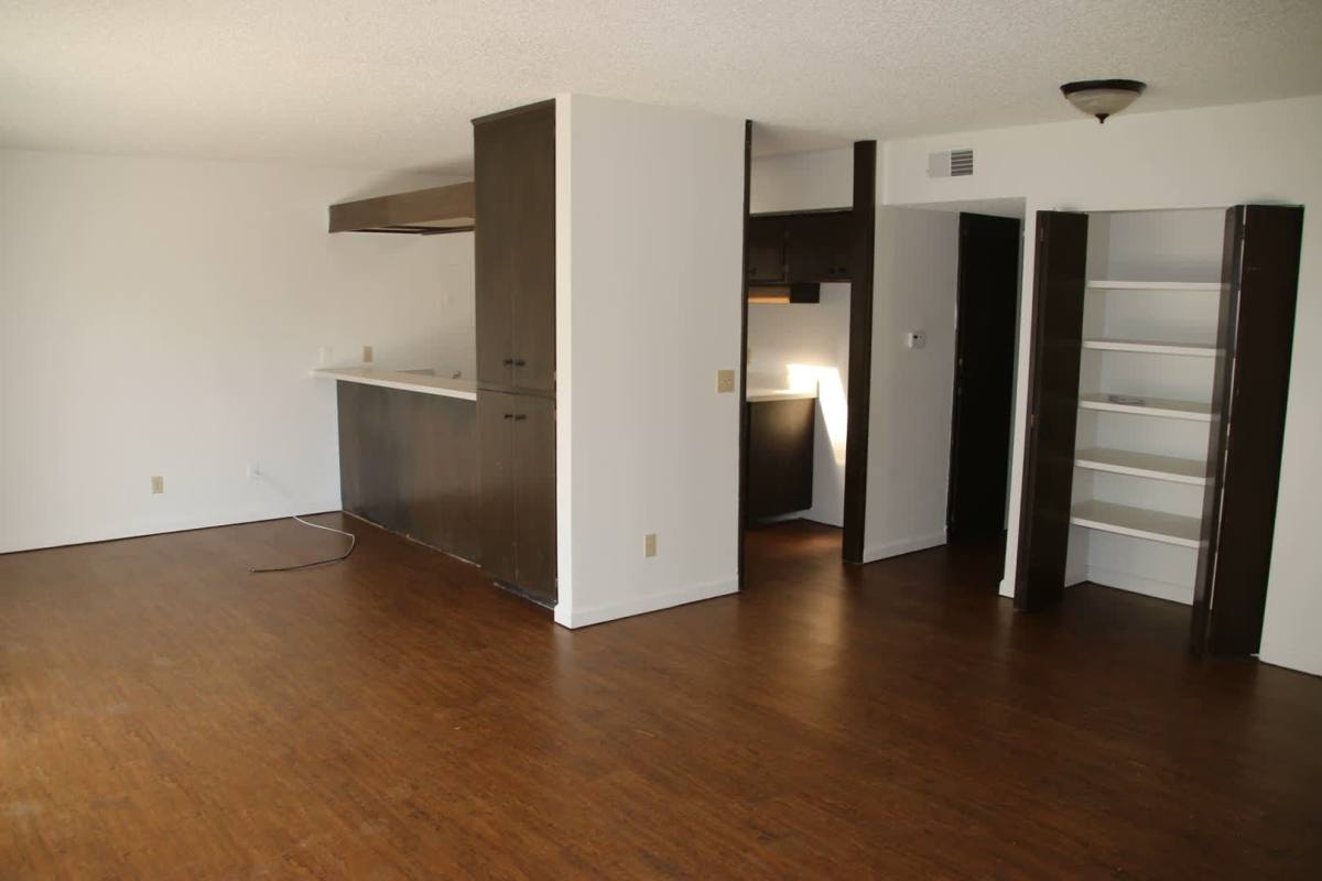 Apartment for rent at 205-207 N Hall St, Visalia, CA 93291