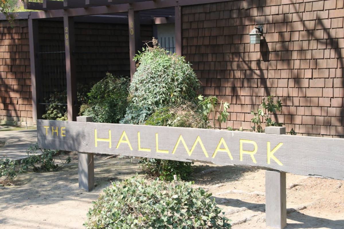 Apartment for rent at 205-207 N Hall St, Visalia, CA 93291