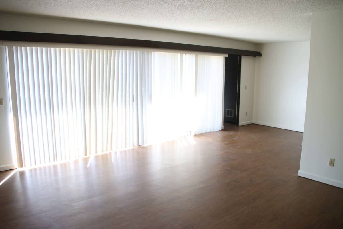 Apartment for rent at 205-207 N Hall St, Visalia, CA 93291