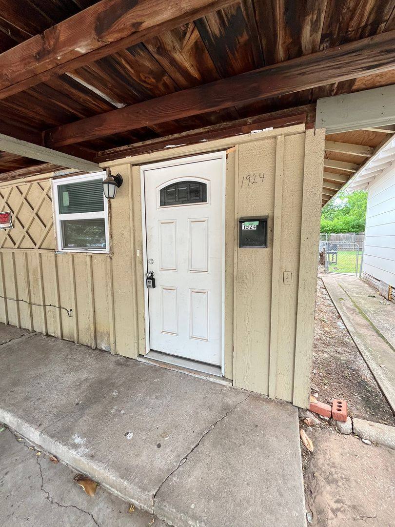 Apartment for rent at 2330 NW 19th St, Oklahoma City, OK 73107