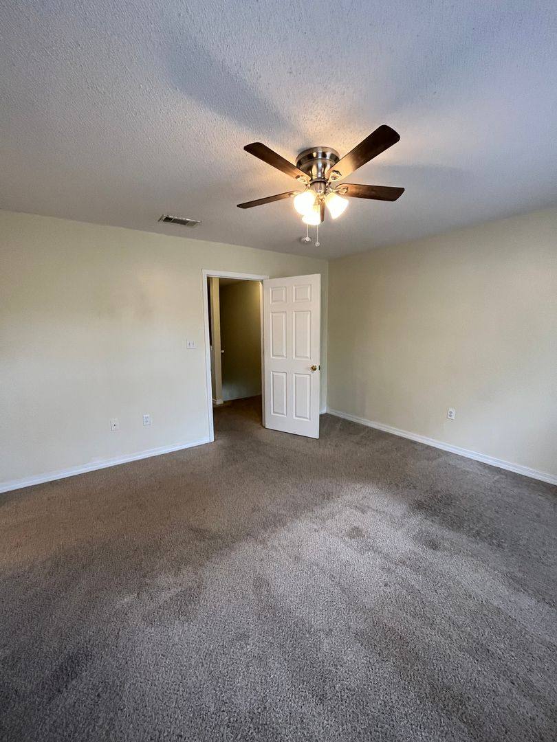 House for rent at 204 Johnson Court, Crestview, FL 32536