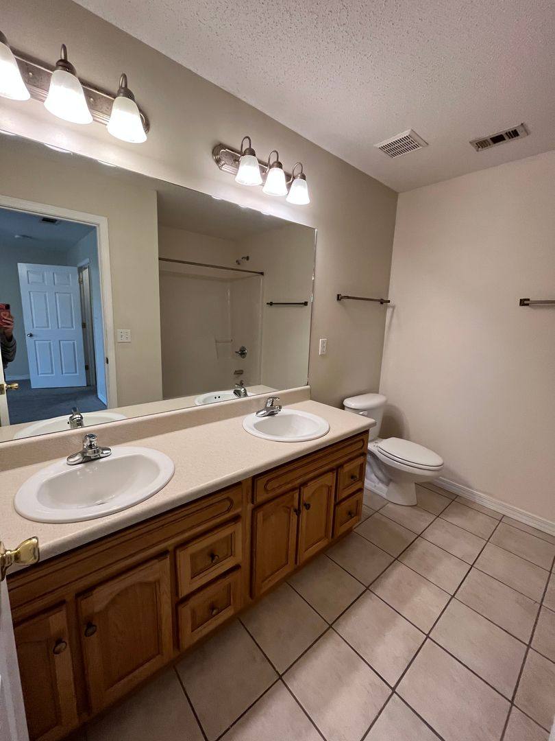 House for rent at 204 Johnson Court, Crestview, FL 32536