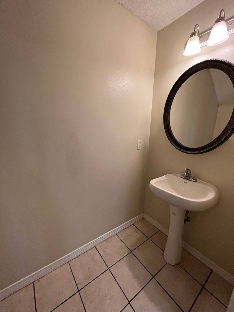 House for rent at 204 Johnson Court, Crestview, FL 32536