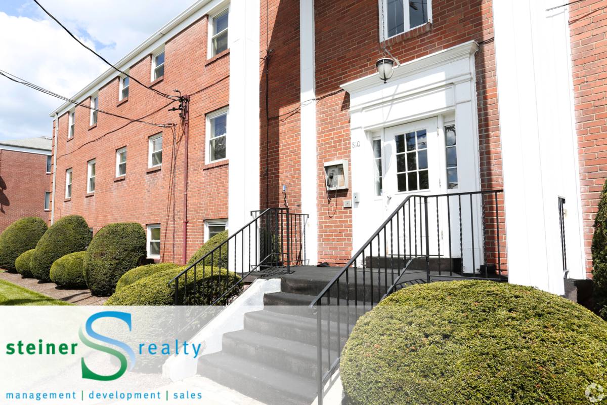 Apartment for rent at 810 Perry Highway, Pittsburgh, PA 15229