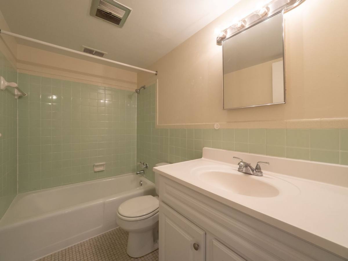 Apartment for rent at 560 S Trenton Ave, Pittsburgh, PA 15221
