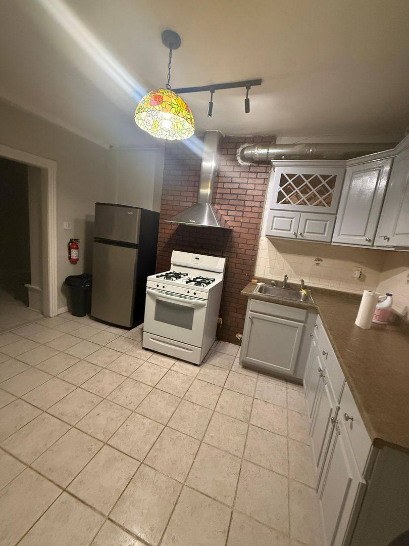 Apartment for rent at 41 Harmon St, Jersey City, NJ 07304