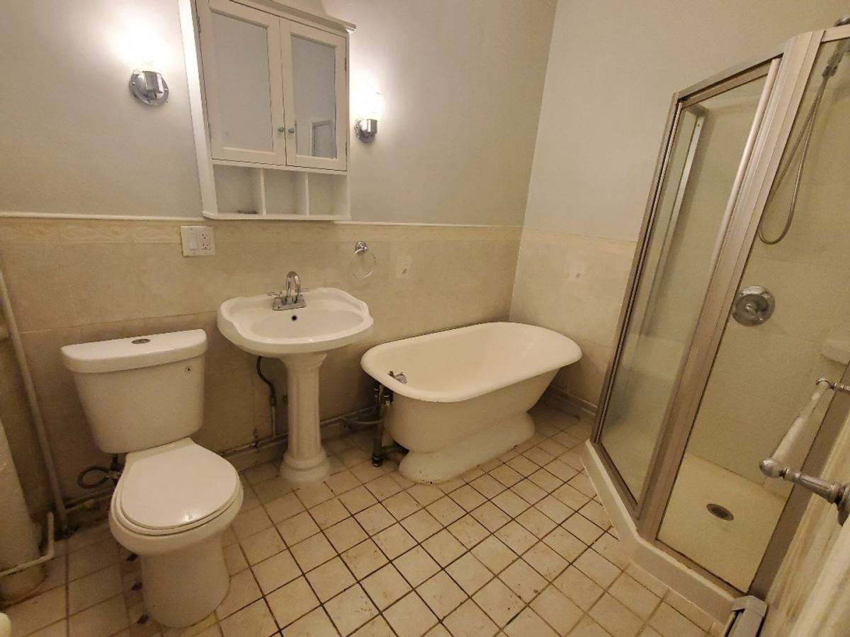 Apartment for rent at 41 Harmon St, Jersey City, NJ 07304