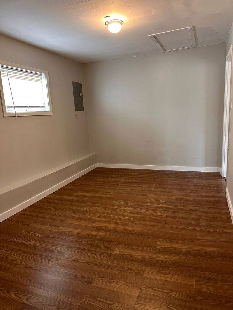 House for rent at 6904 Longview Rd, Kansas City, MO 64134