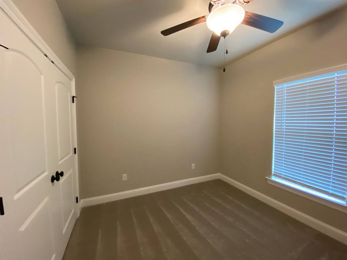 House for rent at 606 Acacia Dr, Bossier City, LA 71111