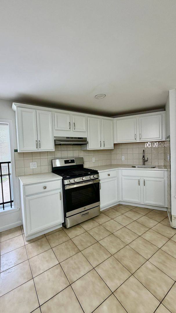 11 Cedar St, Tarrytown, NY 10591 - Apartment for Rent - Image 2