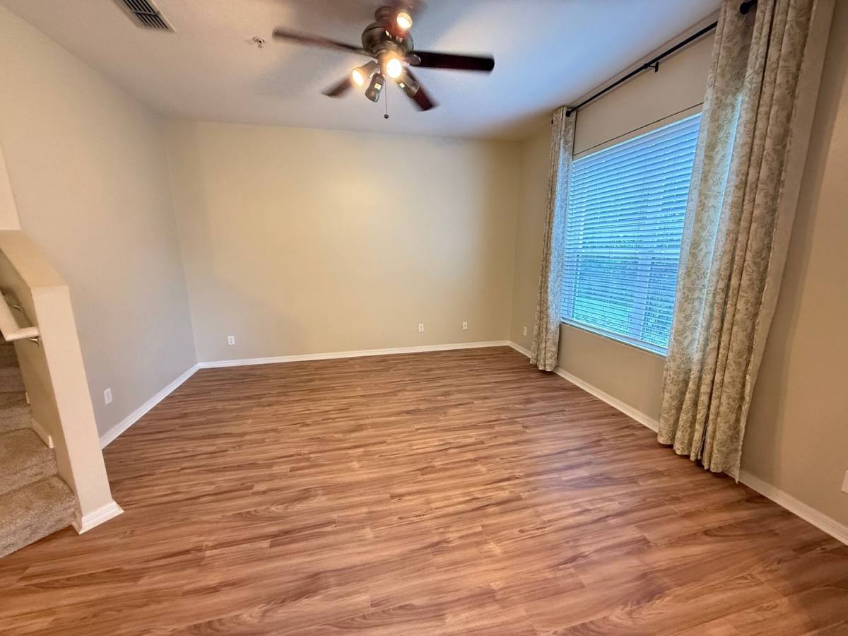 Townhouse for rent at 15350 Oak Apple Ct, 17B, Winter Garden, FL 34787