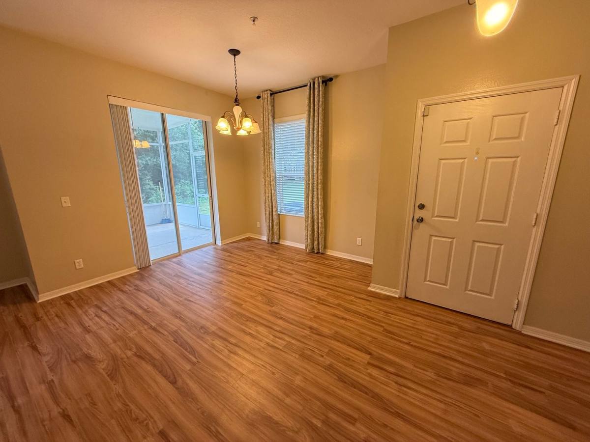 Townhouse for rent at 15350 Oak Apple Ct, 17B, Winter Garden, FL 34787