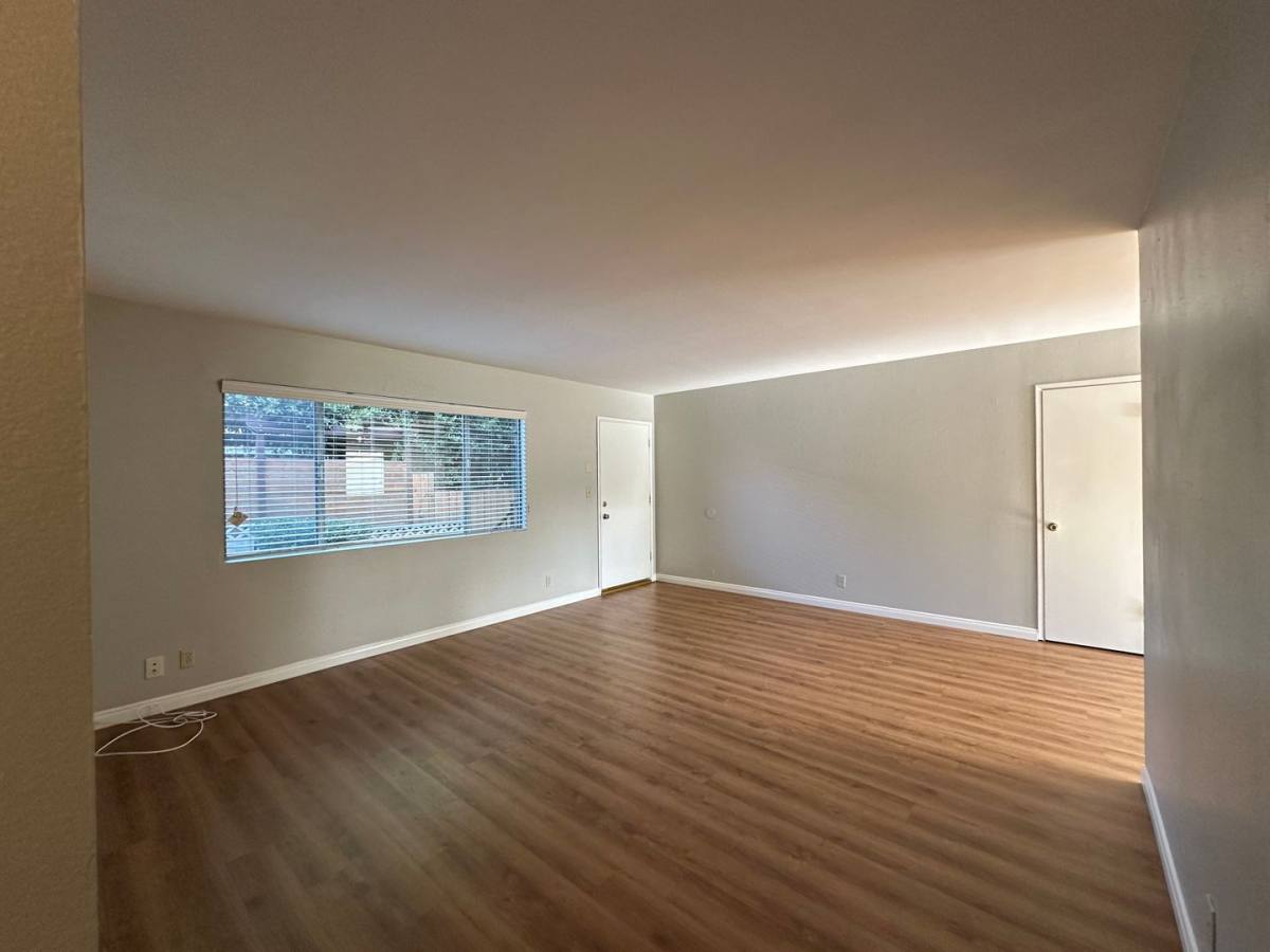 Apartment for rent at 521 S Granada Ave, Alhambra, CA 91801