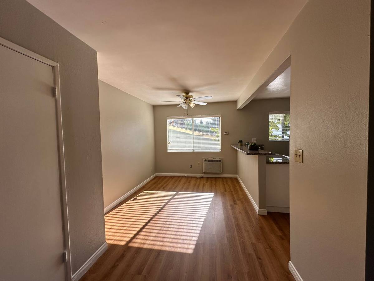 Apartment for rent at 521 S Granada Ave, Alhambra, CA 91801