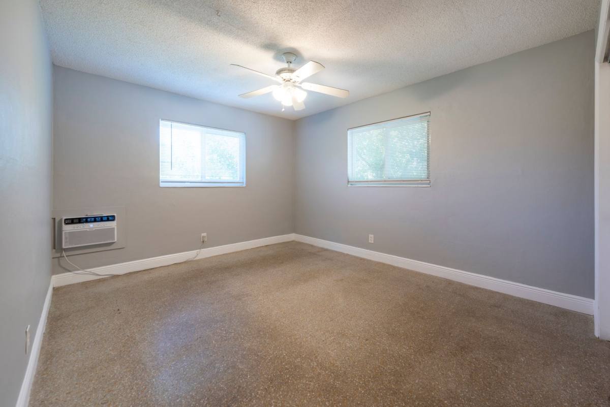 Apartment for rent at 806 NE 16th Place, Fort Lauderdale, FL 33304