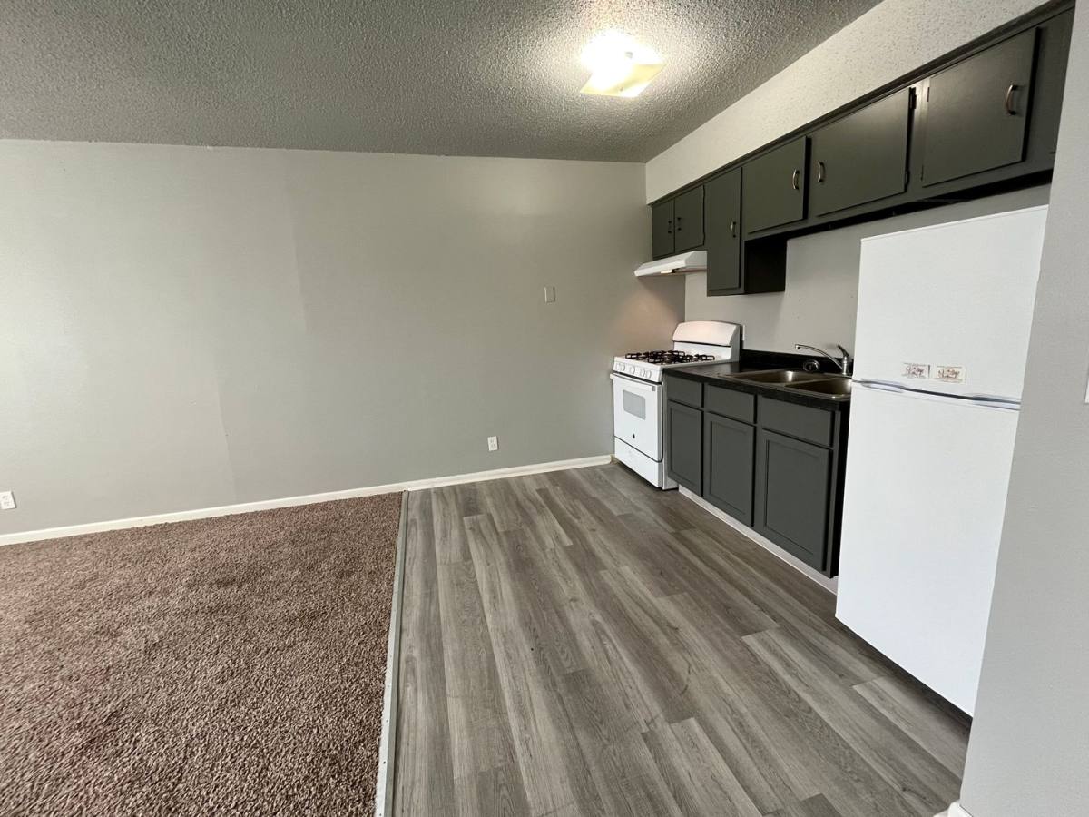 Apartment for rent at 4760 Lafayette Ave, Omaha, NE 68132