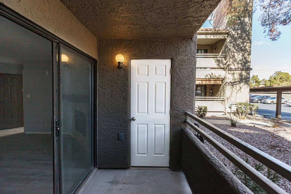 Condo for rent at 5036 S Rainbow Blvd, Las Vegas, NV 89118