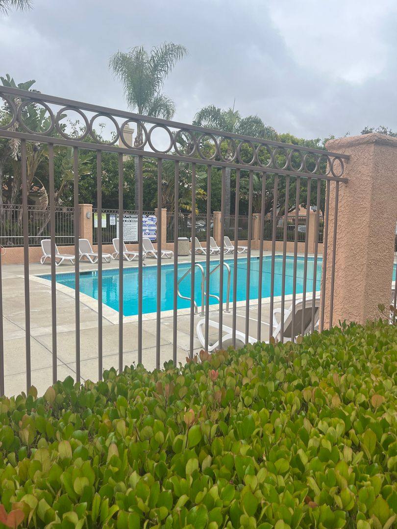 Townhouse for rent at 1218 Lost Point Lane, Oxnard, CA 93030