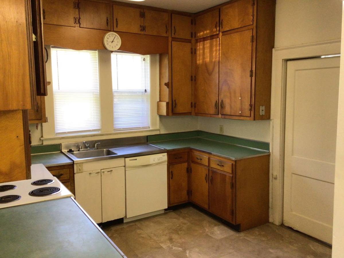 House for rent at 2015 Glenwood Ave, Raleigh, NC 27608