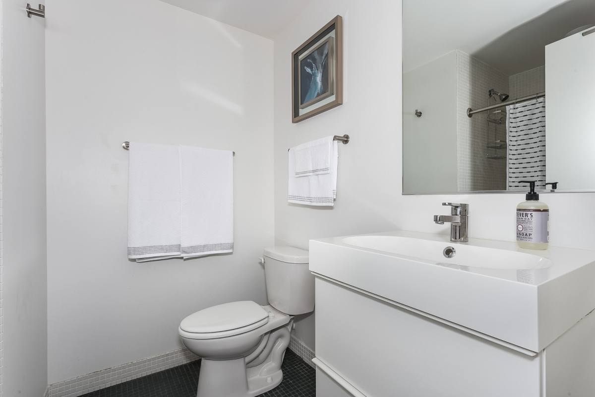 Apartment for rent at 520 Commerce, Wichita, KS 67202