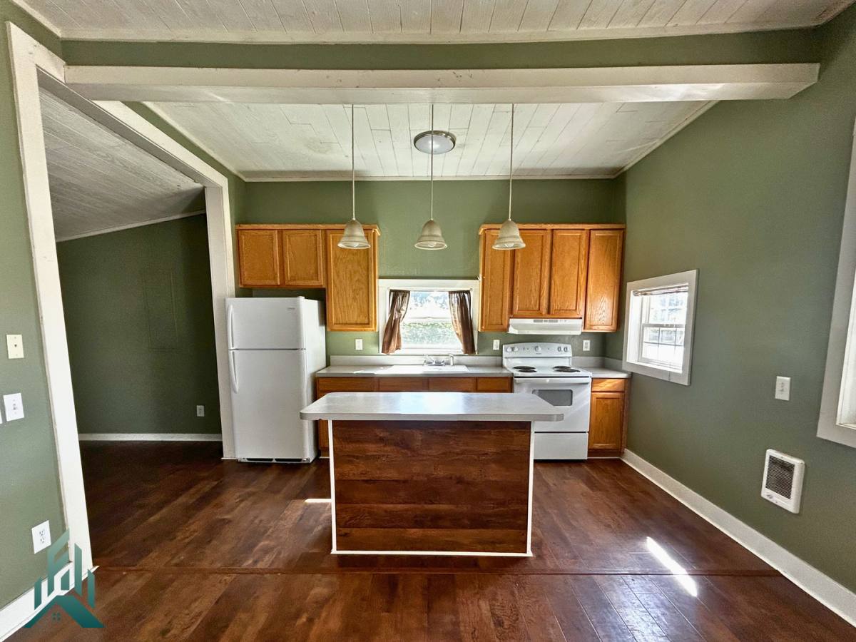 House for rent at 739 5th Ave SE, Albany, OR 97321