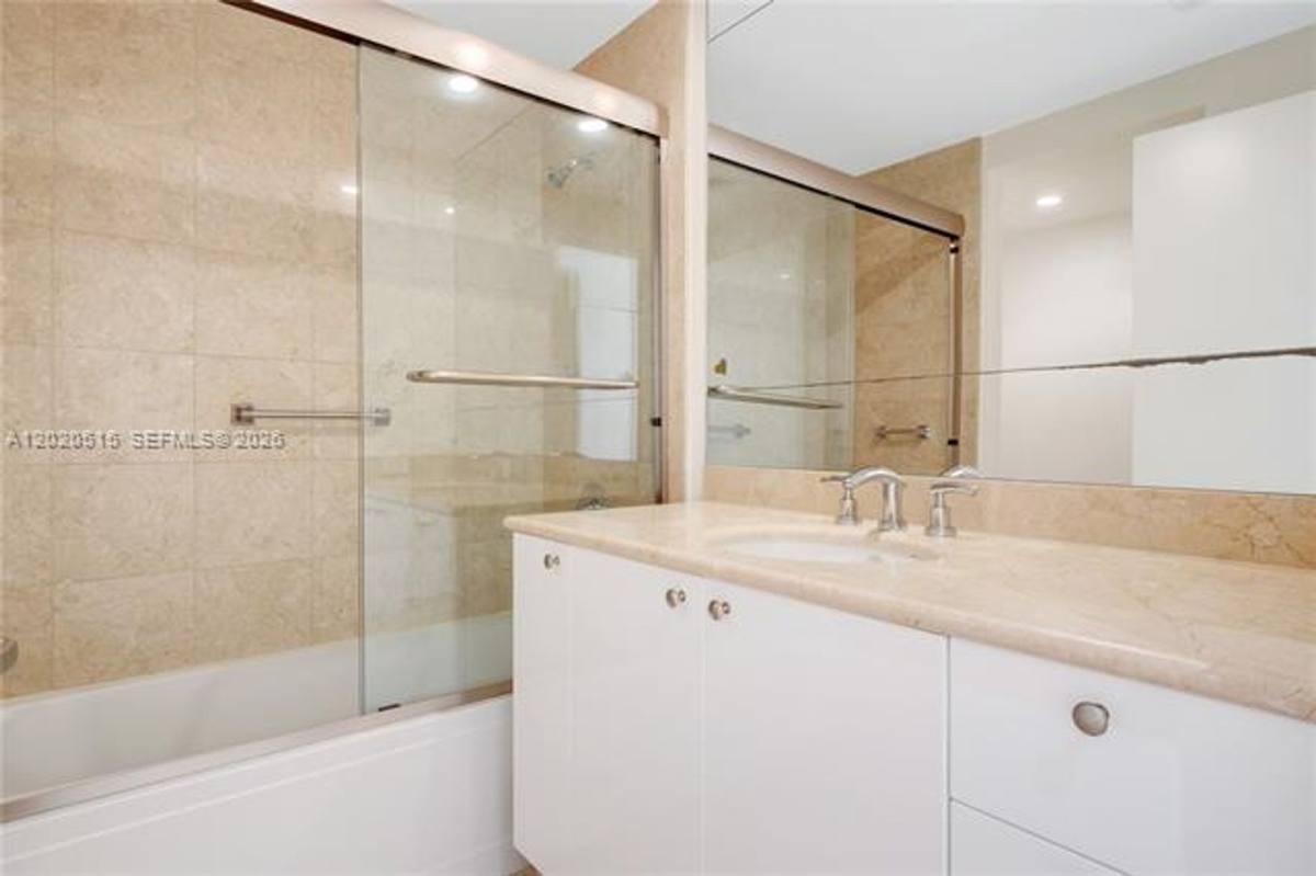 Condo for rent at 901 Brickell Key Blvd, Miami, FL 33131