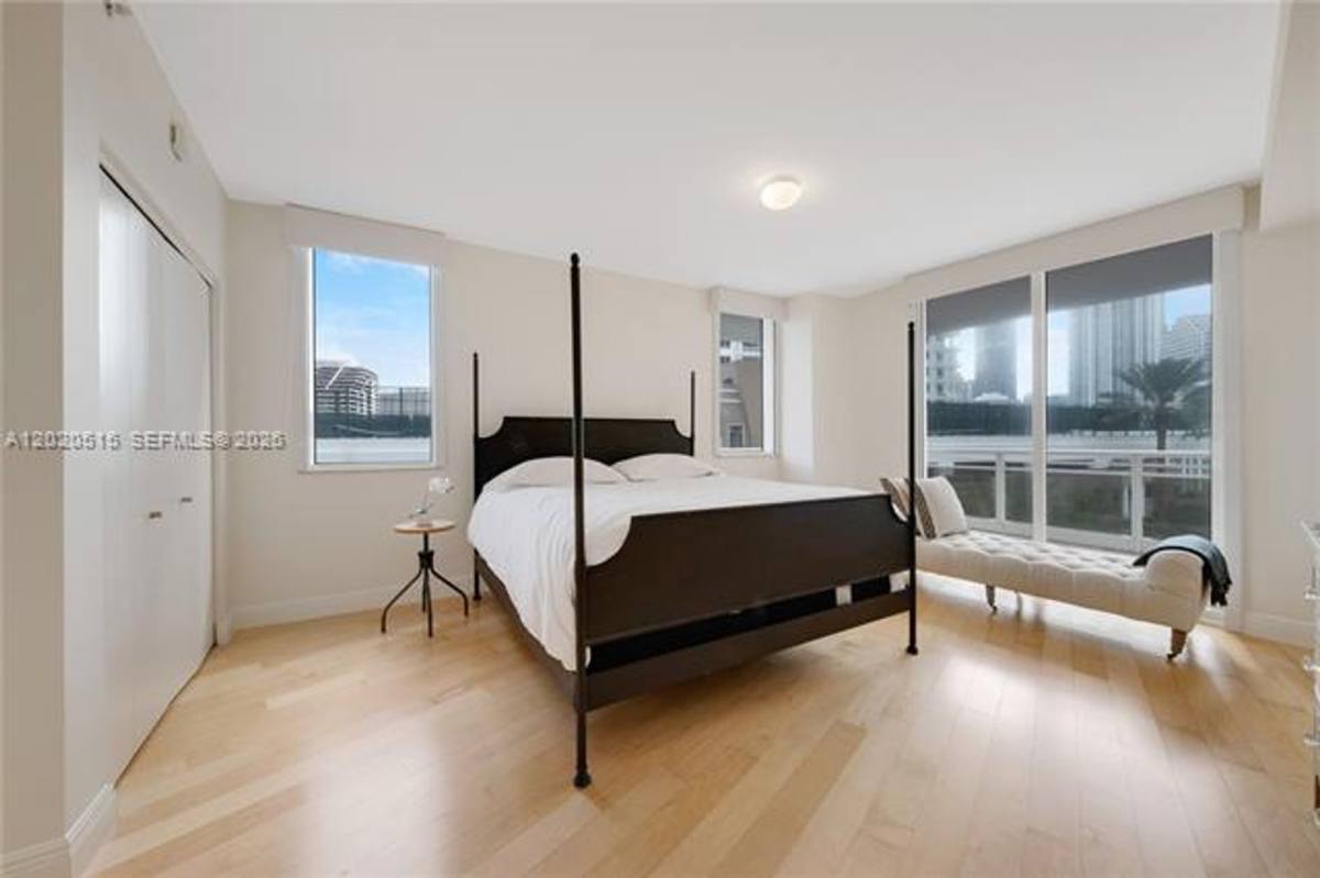 Condo for rent at 901 Brickell Key Blvd, Miami, FL 33131