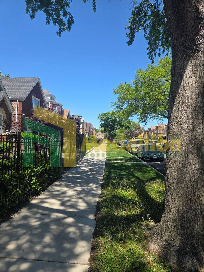 Apartment for rent at 7154 S Francisco Ave, Chicago, IL 60629