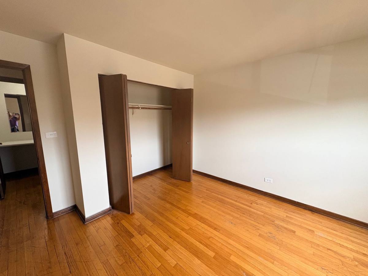 Apartment for rent at 820-880 N Milwaukee Ave, Libertyville, IL 60048