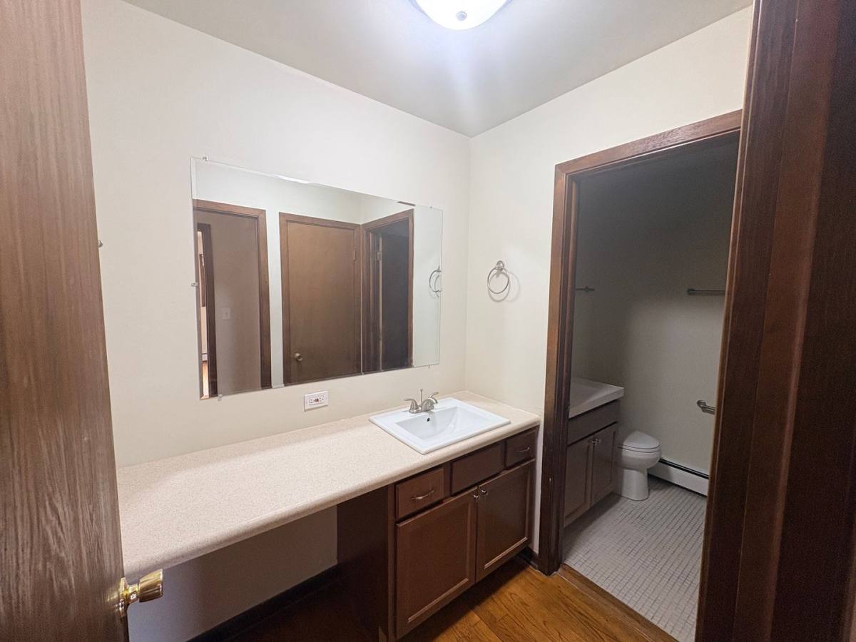 Apartment for rent at 820-880 N Milwaukee Ave, Libertyville, IL 60048