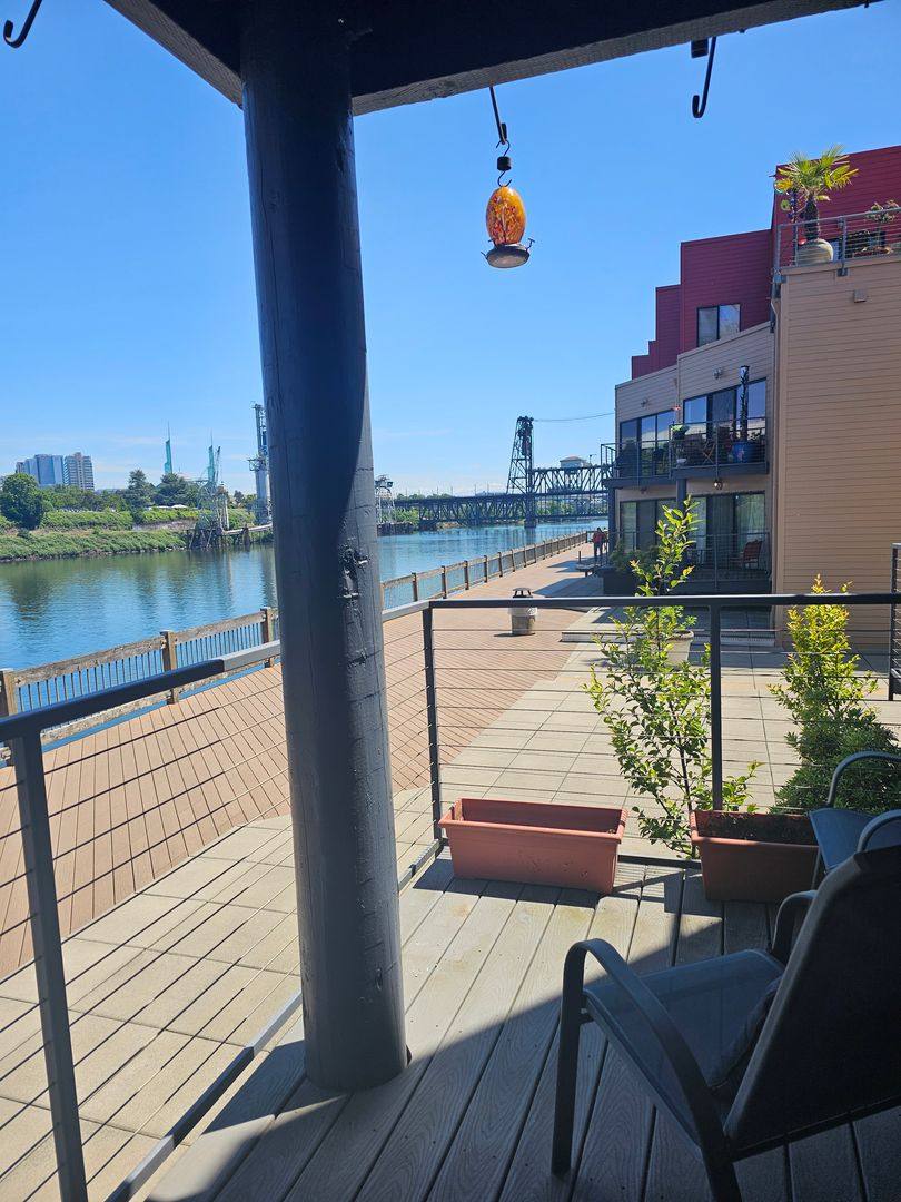 Apartment for rent at 1020 NW Naito Park Way, Portland, OR 97209