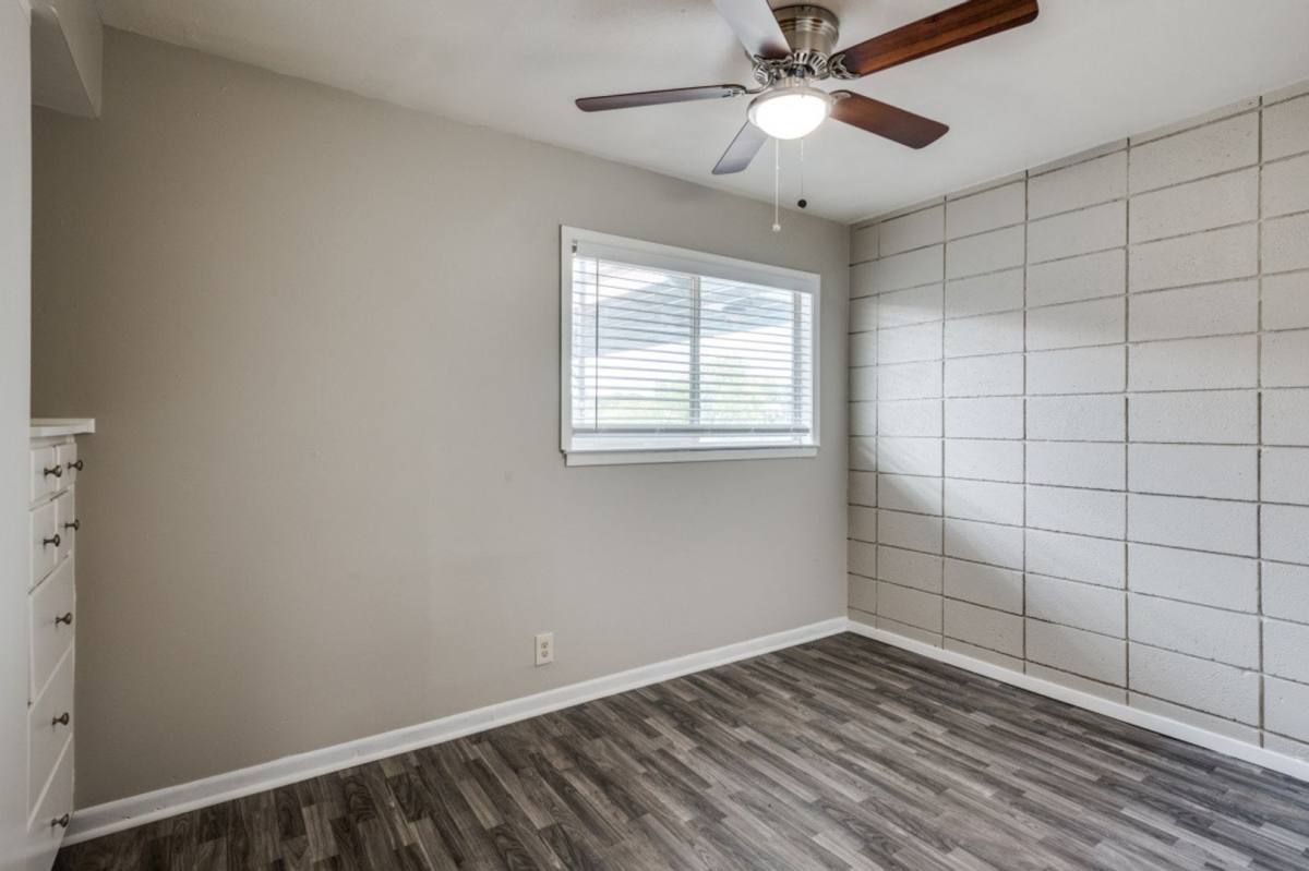 Apartment for rent at 2213 Capri Dr, Fort Worth, TX 76114