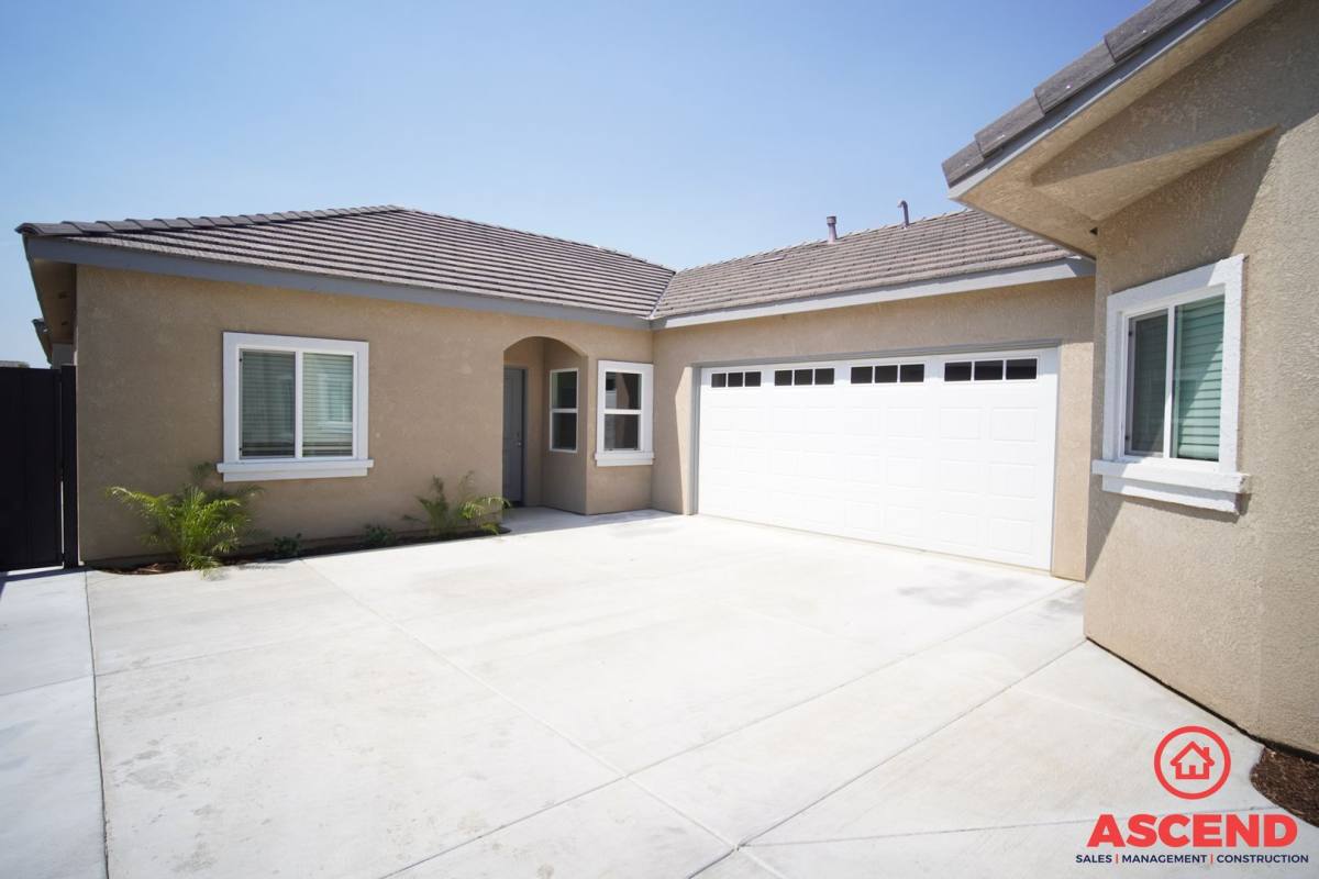 Apartment for rent at 8509 Grandy St, Bakersfield, CA 93314