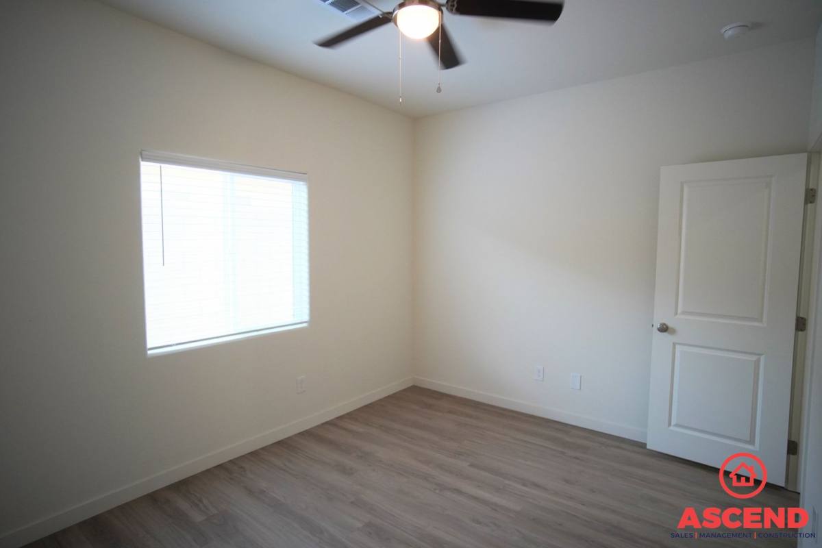 Apartment for rent at 8509 Grandy St, Bakersfield, CA 93314