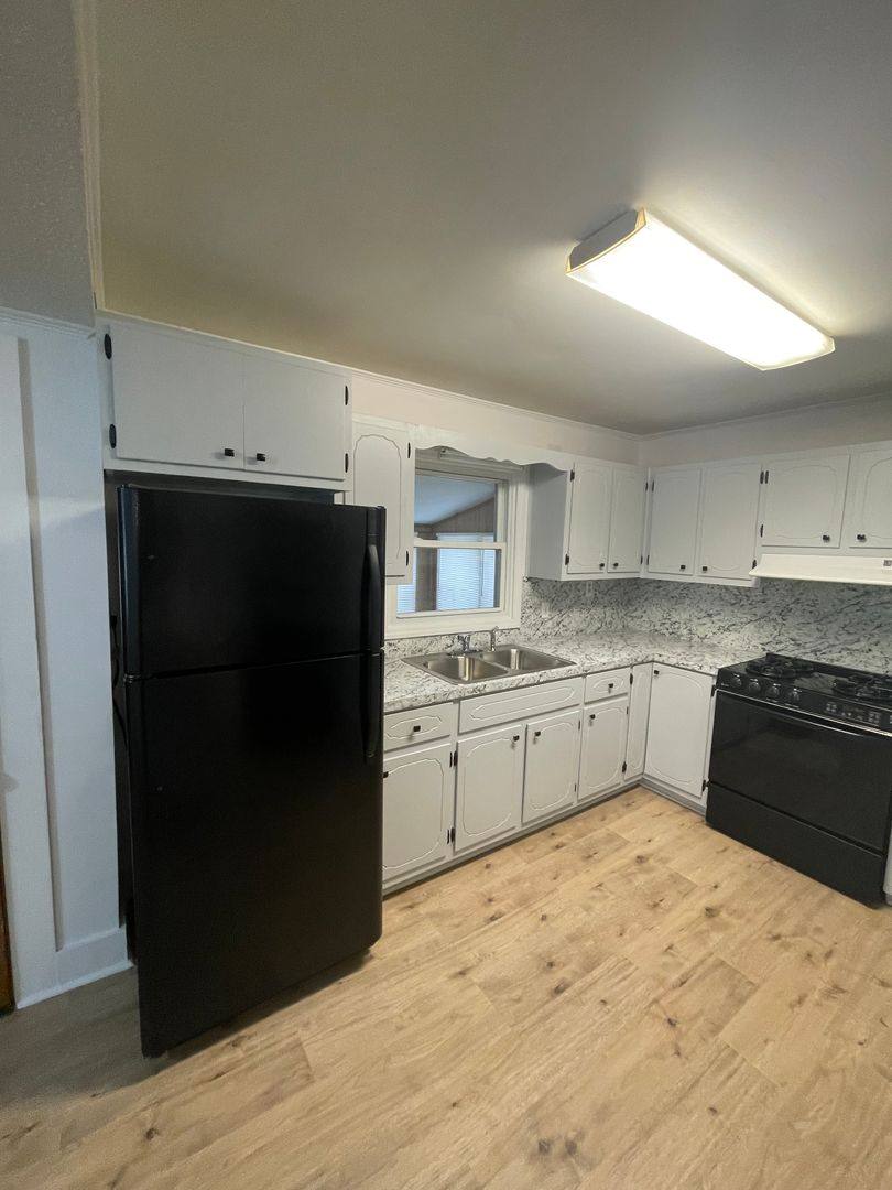 House for rent at 118 W Harrison Ave, Gastonia, NC 28052
