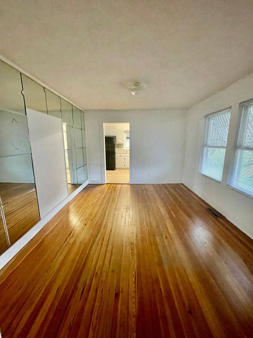 House for rent at 118 W Harrison Ave, Gastonia, NC 28052