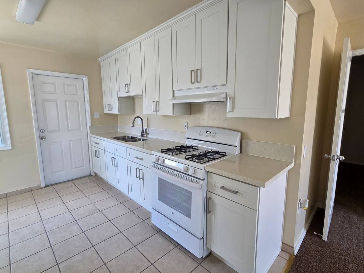 Apartment for rent at 314-318 W Cypress Ave, El Cajon, CA 92020