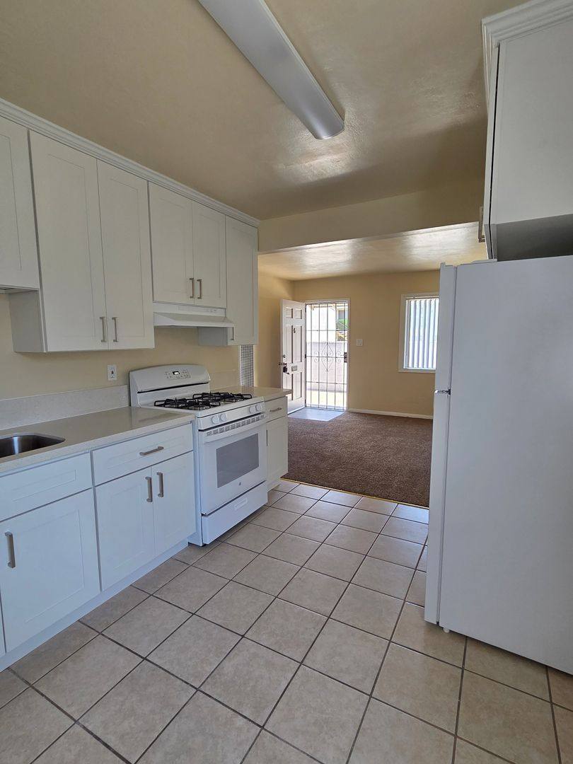 Apartment for rent at 314-318 W Cypress Ave, El Cajon, CA 92020