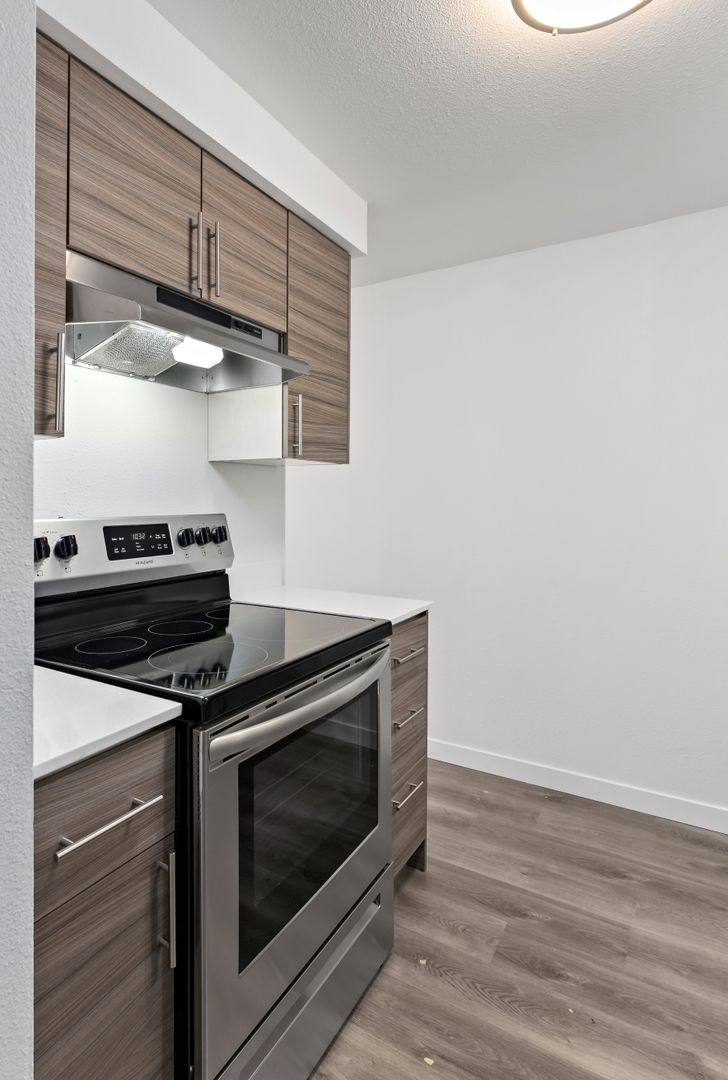 Apartment for rent at 913 Harrington Ave NE, Renton, WA 98056