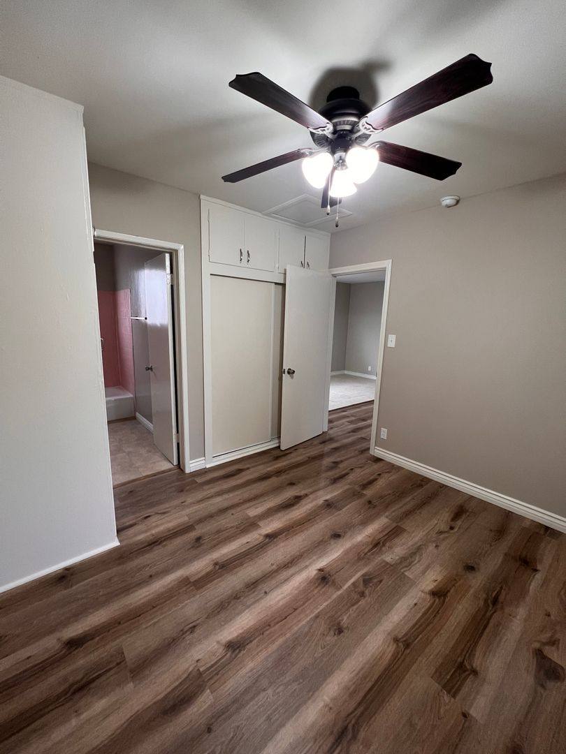 Apartment for rent at 2199 W 26th Place, Los Angeles, CA 90018