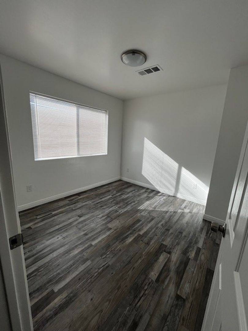 Apartment for rent at 931 Monterey St A-D, Bakersfield, CA 93305