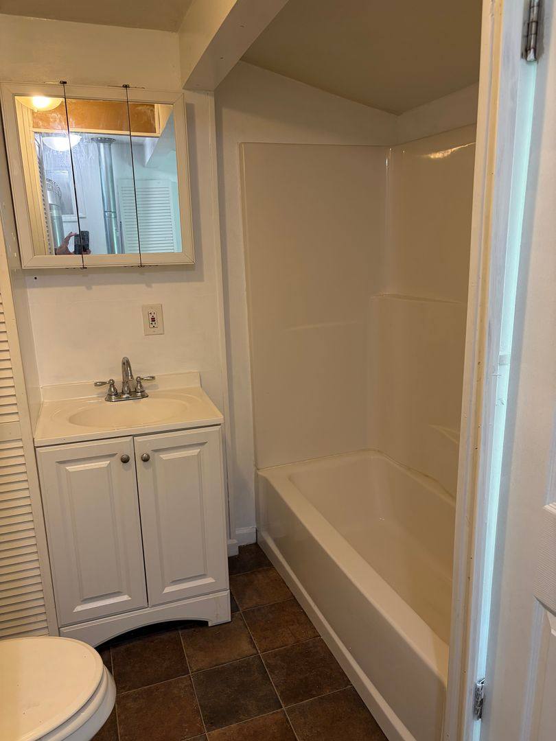 Apartment for rent at 309-311 Delaware Ave, Lorain, OH 44052