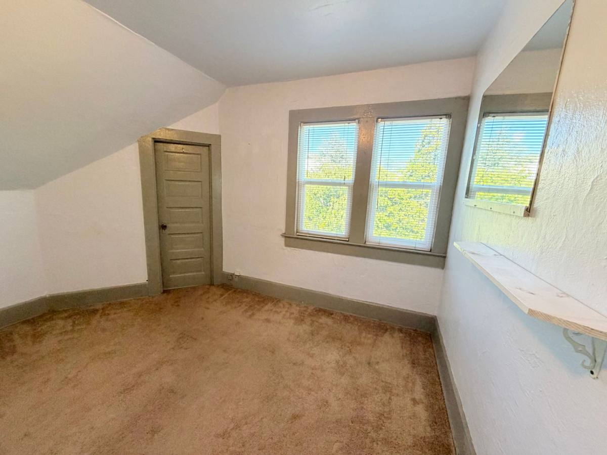 Apartment for rent at 2228 McKinnley Ave, Berkeley, CA 94703