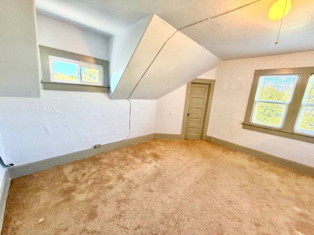 Apartment for rent at 2228 McKinnley Ave, Berkeley, CA 94703